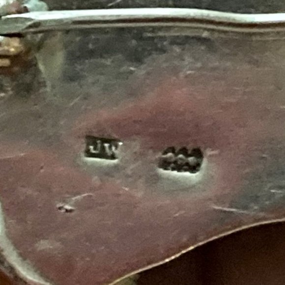 Unique chunky amethyst brooch set and framed in sterling silver. - Picture 6 of 6